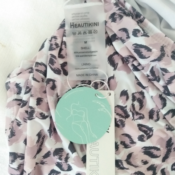 Beautikini Pink Leopard Print One-Piece Swimsuit Tummy Control NWT M - Picture 3 of 3